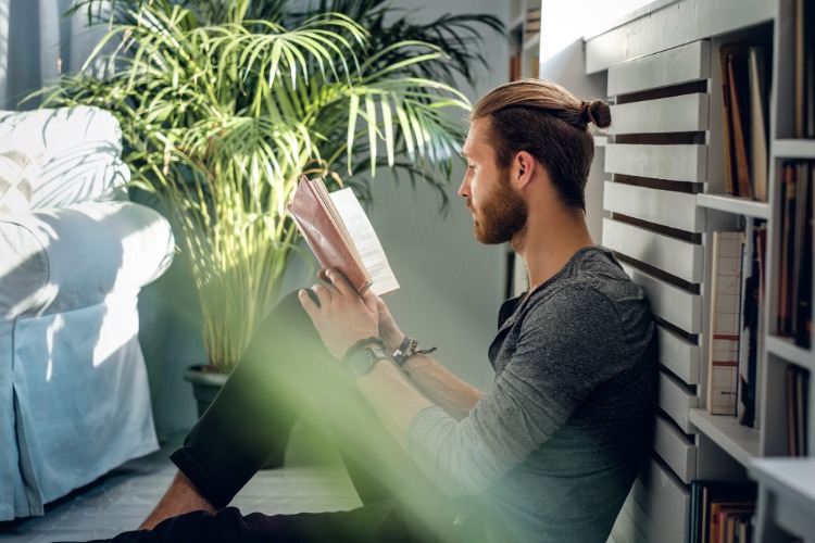 100 of the Best Books for Men – Transform Your Life by Reading